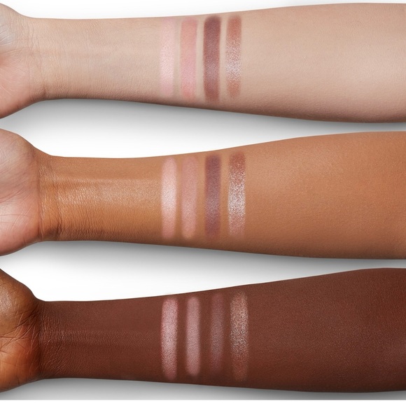 Charlotte Tilbury Luxury Palette of Pop. In Pillow Talk - Picture 4 of 7